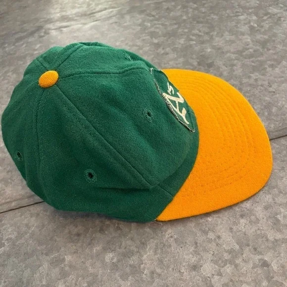 Vintage Oakland A's Athletics Union Made Fitted Cap Hat Sz Small USA 60s Patch